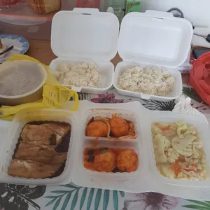 Lunch Tingkat (20 Days, 3 Dishes + Soup OR 4 Dishes)