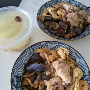 Tingkat - 3 Dishes + 1 soup/ 4 Dishes  (20 days)(Lunch)