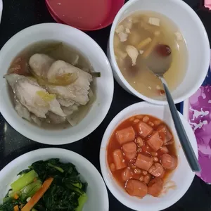 Lunch/Dinner Tingkat (5 Days, 3 Dishes + Soup OR 4 Dishes)