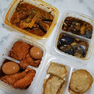 Lunch/Dinner Tingkat (10 Days, 3 Dishes + Soup OR 4 Dishes)