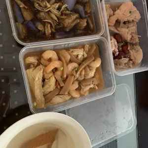 Trial Tingkat - 3 Dishes + 1 soup/ 4 Dishes (5 days)(Lunch)