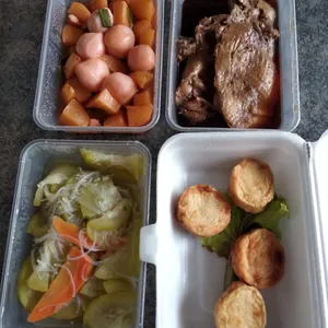 5 Days Lunch Tingkat Package (Weekdays Only)