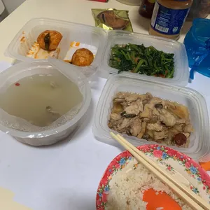 Lunch/Dinner Tingkat (5 Days, 3 Dishes + Soup OR 4 Dishes)