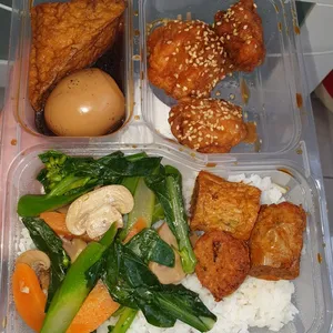 5 Days Lunch Tingkat Package (Weekdays Only)