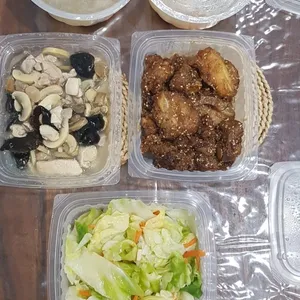 Lunch Tingkat (20 Days, 3 Dishes + Soup OR 4 Dishes)