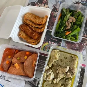7 Days Lunch Tingkat Package  (Incl. Weekends)