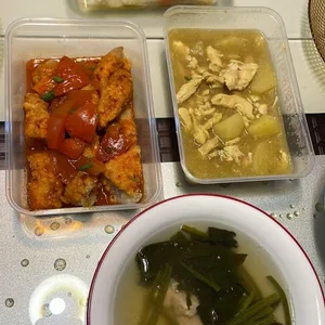 Tingkat - 3 Dishes + 1 soup/ 4 Dishes  (20 days)(Lunch)