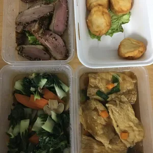 5 Days Lunch Tingkat Package (Weekdays Only)