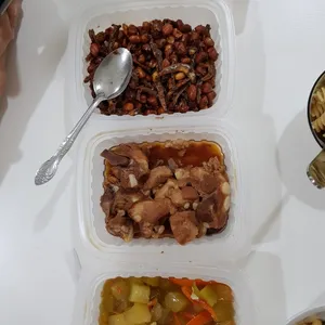 Lunch/Dinner Tingkat (10 Days, 3 Dishes + Soup OR 4 Dishes)