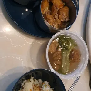 Dinner Tingkat (20 Days, 3 Dishes + Soup OR 4 Dishes)