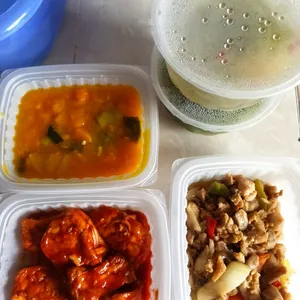 Lunch Tingkat (20 Days, 3 Dishes + Soup OR 4 Dishes)
