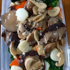 带子西兰花 Sauteed Broccoli w/ Scallop