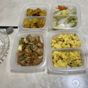 Lunch Tingkat (20 Days, 3 Dishes + Soup OR 4 Dishes)