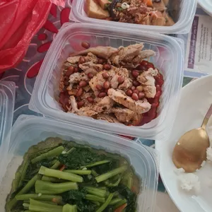 For First Time Customers: Special 3 Days Trial Lunch Tingkat Package (3 Dishes + Soup OR 4 Dishes)