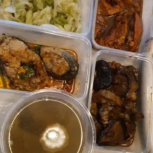 Jessie Catering Tingkat Meal - 3 dishes + 1 soup/ 4 dishes (20 days)