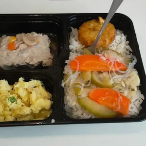 10 Days Lunch Tingkat Package (Weekdays Only)
