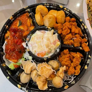 Prosperity Fortune Platter (Octopus, Breaded Scallop, Salad Prawn, Golden Chicken, Golden Money Bag)