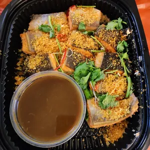 (CNY) Wasabi Hinted Soy Sauce Wild Salmon Fillet	 烤三文鱼片拼酱油芥末酱
