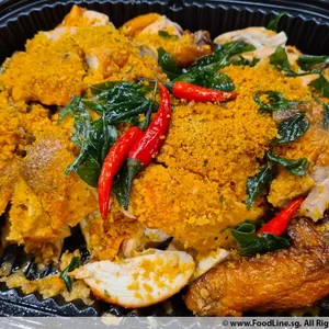 (CNY) Crispy Butter Roasted Chicken w Double Salted Egg Crumble	金沙咸蛋烧鲜鸡