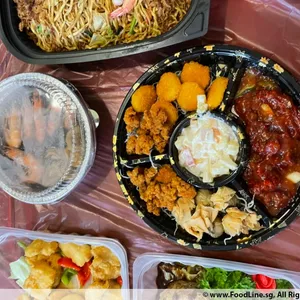 Prosperity Fortune Platter (Octopus, Breaded Scallop, Salad Prawn, Golden Chicken, Golden Money Bag)