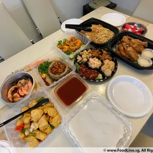 Prosperity Fortune Platter (Octopus, Breaded Scallop, Salad Prawn, Golden Chicken, Golden Money Bag)