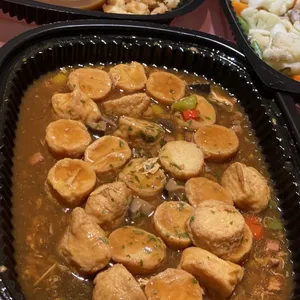 (CNY) Braised Egg Tofu with Smoked Duck in Garlic Seafood Sauce
熏鸭蒜香汁焖豆腐