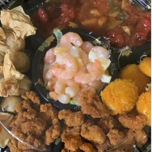 Prosperity Fortune Platter (Octopus, Breaded Scallop, Salad Prawn, Golden Chicken, Golden Money Bag)