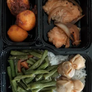 5 Days Lunch Tingkat Package (Weekdays Only)