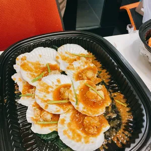 (CNY) Half Shelled Scallop with Gingko Nuts & Asparagus in Chef Special Sauce	银杏扇贝拼特制酱
