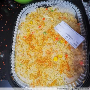 (CNY) Fragrant Egg Fried Rice with Dried Scallop
瑶柱银鱼香炒饭