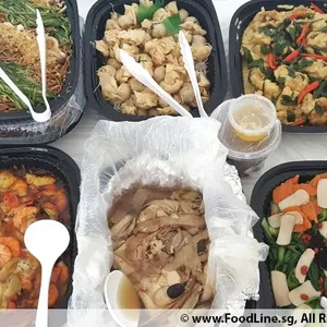 Lotus Leaf Rice Parcel<br>
<i>(Dried Scallops | Black Fungus | Lotus Seeds | Dried Shrimps | Chinese Chicken Sausage | Chinese Mushrooms)</i>