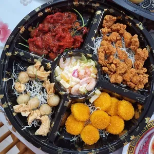 Prosperity Fortune Platter (Octopus, Breaded Scallop, Salad Prawn, Golden Chicken, Golden Money Bag)