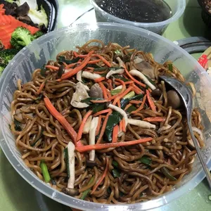 Braised Ee Fu Noodle with Chives & Mushroom