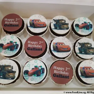 RACE TEAM BIRTHDAY CUPCAKES (Quantity: 12pcs) (Flavours: Chocolate) (Eggless: No) (Big Candles: 2) (Small Candles: 2)
