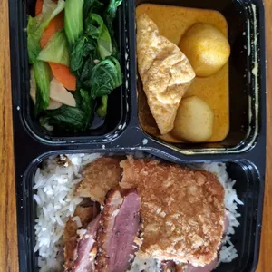 5 Days Lunch Tingkat Package (Weekdays Only)