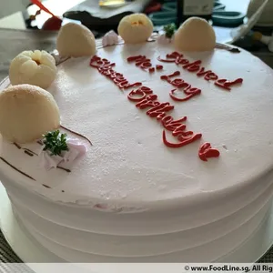 Lychee Martini Cake (Size: 1kg)