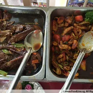 冬菇海参鸭 Braised Duck w/ Sea Cucumber