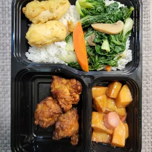 20 Days Dinner Tingkat Package (Weekdays Only)