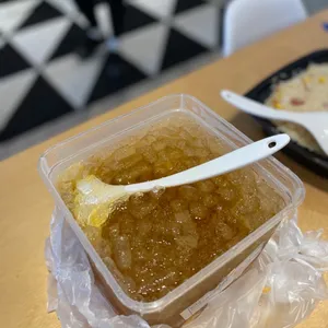 Chilled Cheng Tng with Snow Fungus and Longan
