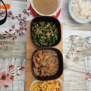 Dinner Tingkat (20 Days, 3 Dishes + Soup OR 4 Dishes)