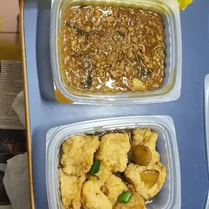 Lunch Tingkat (20 Day, 3 Dishes + Soup OR 4 Dishes)