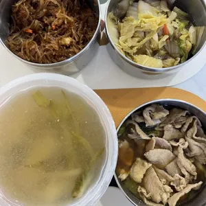 Dinner Tingkat (20 Days, 3 Dishes + Soup OR 4 Dishes)
