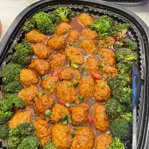 Braised Lion Head Meatballs in Ma Po Gravy