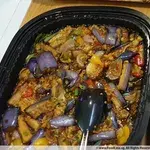 豆瓣炒鸡肉碎茄子          Sauteed Brinjal w/ Minced Chicken
