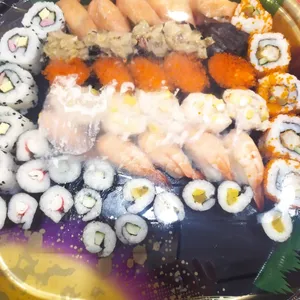 Japanese Classic Sushi and Maki Platter A (50 pcs)