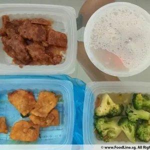 Lunch Tingkat (20 Day, 3 Dishes + Soup OR 4 Dishes)