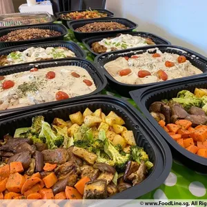 Roasted Rainbow Vegetable (Vegetarian, Spicy)<br>
<i>with cajun and signature spice</i>