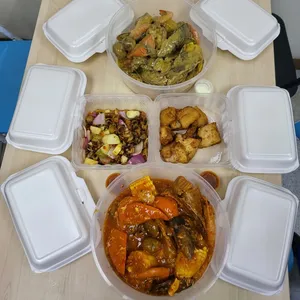 Seafood in a Bag Menu (for 4 pax) (Flavour: Chilli Bomb) (Dessert: Soya Beancurd Pudding)