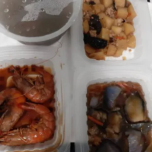 Lunch/Dinner Tingkat (5 Days, 3 Dishes + Soup OR 4 Dishes)