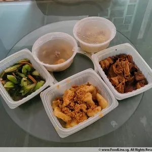Lunch Tingkat (20 Day, 3 Dishes + Soup OR 4 Dishes)